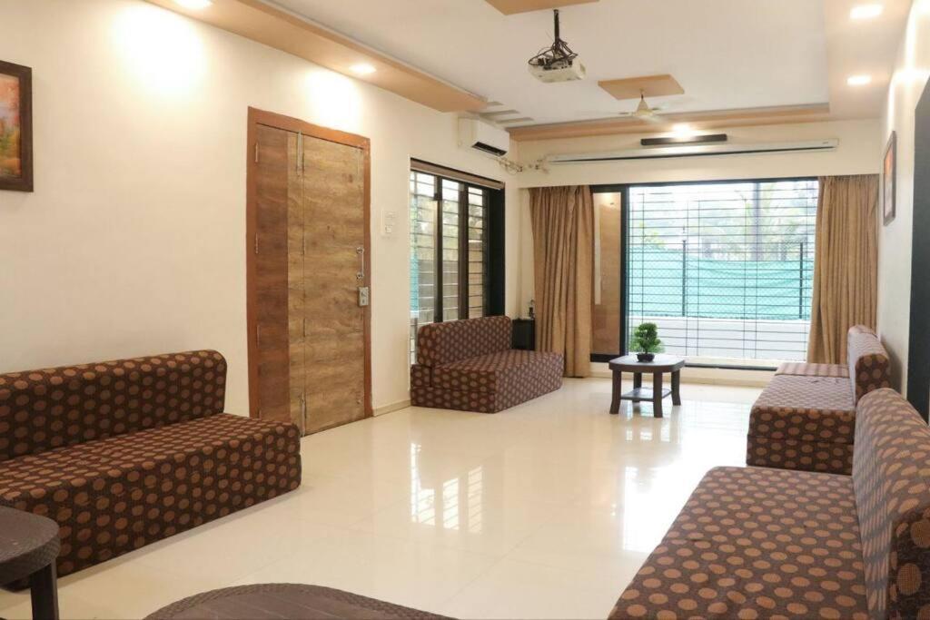 Stayhaven Aqua With Pvt Theatre & Pool Мумбаї Екстер'єр фото