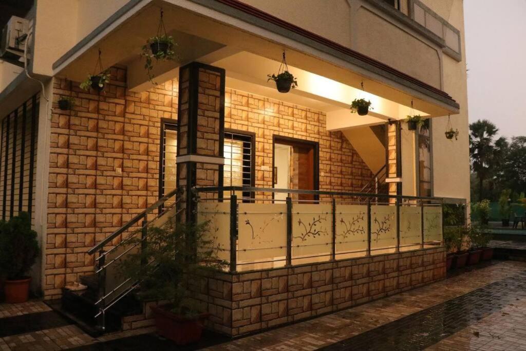 Stayhaven Aqua With Pvt Theatre & Pool Мумбаї Екстер'єр фото