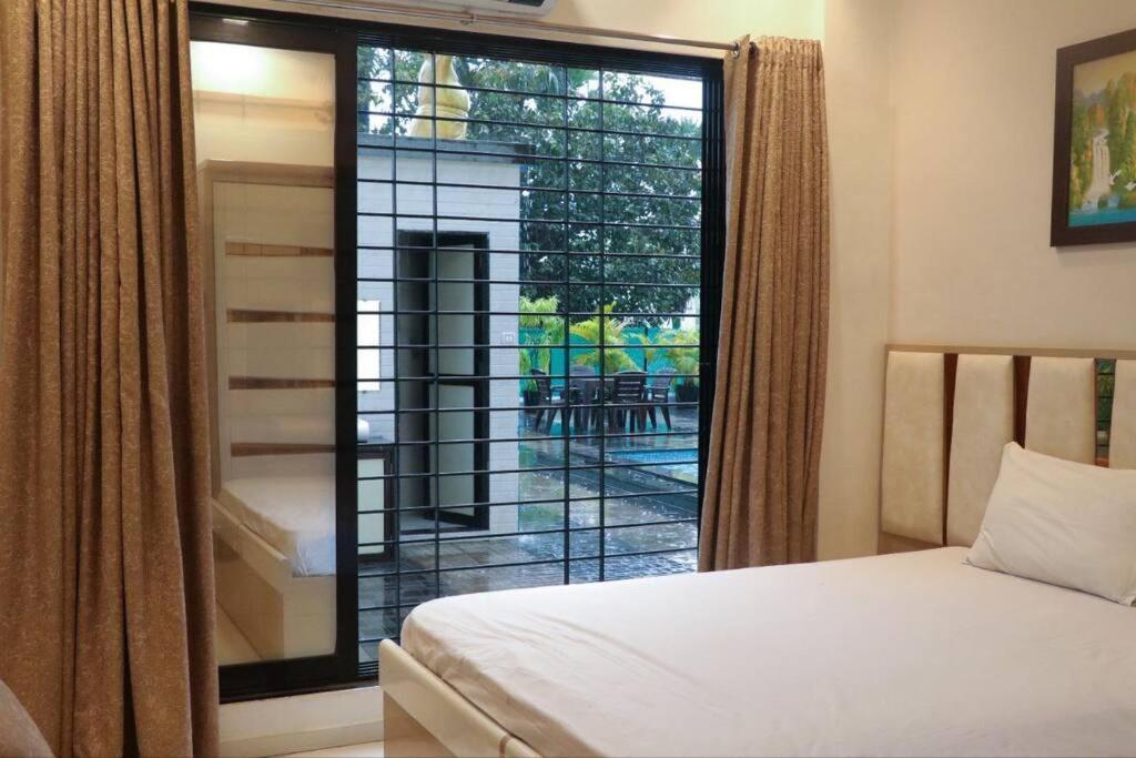 Stayhaven Aqua With Pvt Theatre & Pool Мумбаї Екстер'єр фото