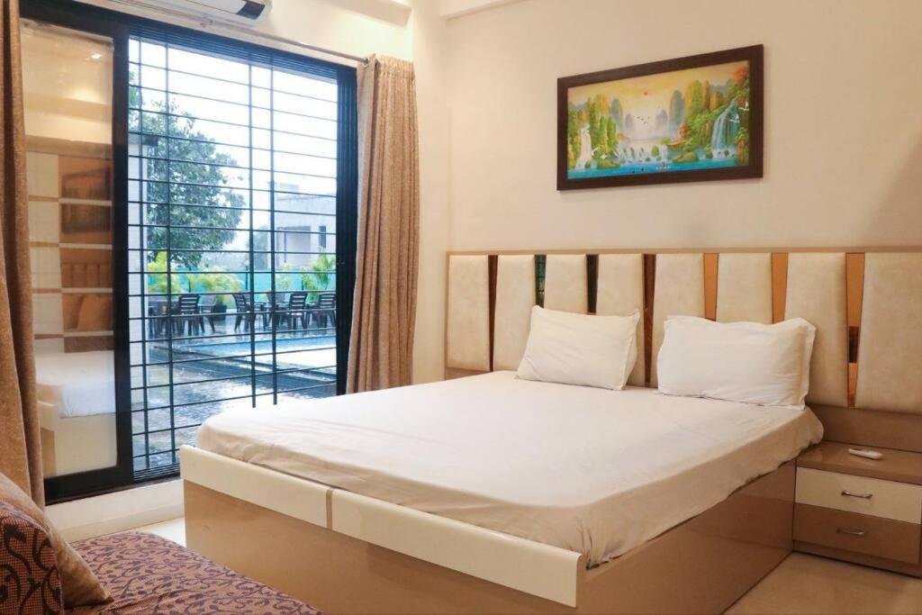 Stayhaven Aqua With Pvt Theatre & Pool Мумбаї Екстер'єр фото